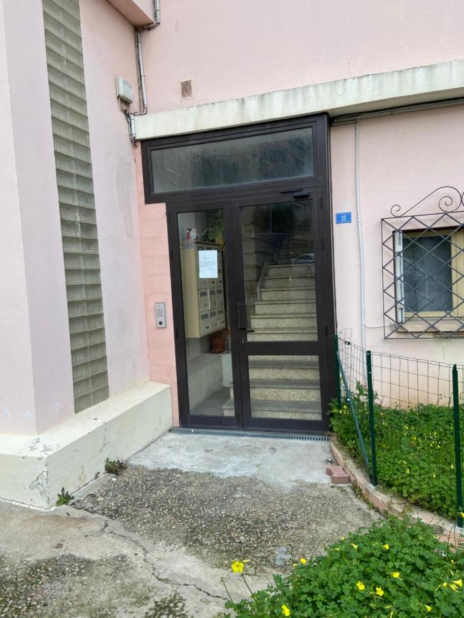 Ajaccio Magnifique T2 45M2 Neuf 5 Personnes Clim Wifi Stationnement Gratuit Centre Ville Plage A 300M المظهر الخارجي الصورة