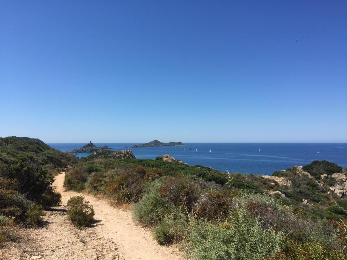 Ajaccio Magnifique T2 45M2 Neuf 5 Personnes Clim Wifi Stationnement Gratuit Centre Ville Plage A 300M المظهر الخارجي الصورة